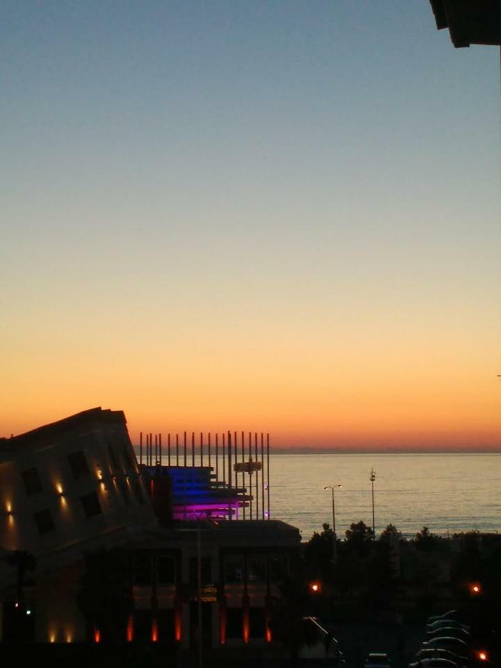 Apartment Жужуна Batumi Exterior foto